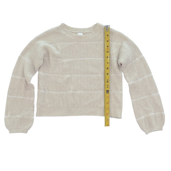Cream Cropped Sweater - Picture 3 of 6